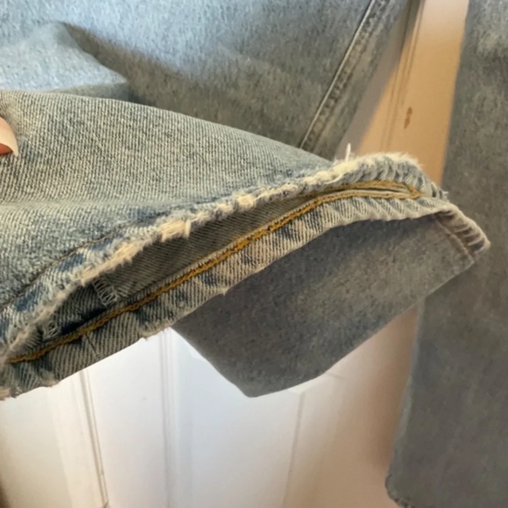 AGOLDE Light Blue Denim Jeans - Picture 3 of 12